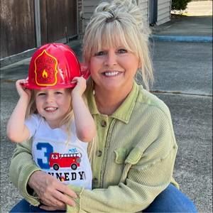 Meet your Posher, Laura